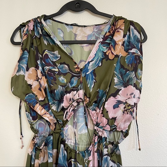 Zara floral printed satin effect cut out jumpsuit - Picture 4 of 4